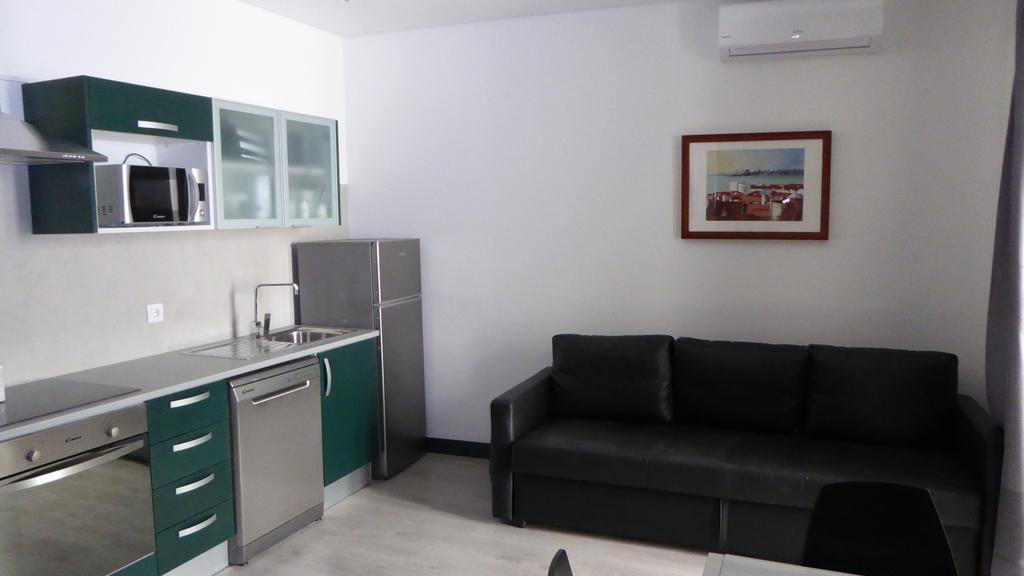 Dobairro Suites At Bairro Alto Lisbona Esterno foto