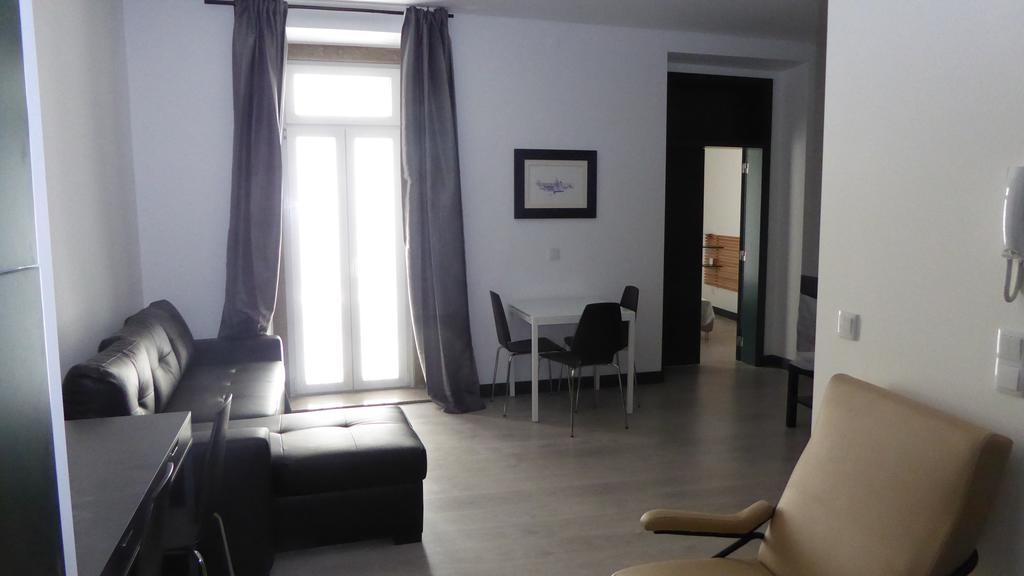 Dobairro Suites At Bairro Alto Lisbona Esterno foto