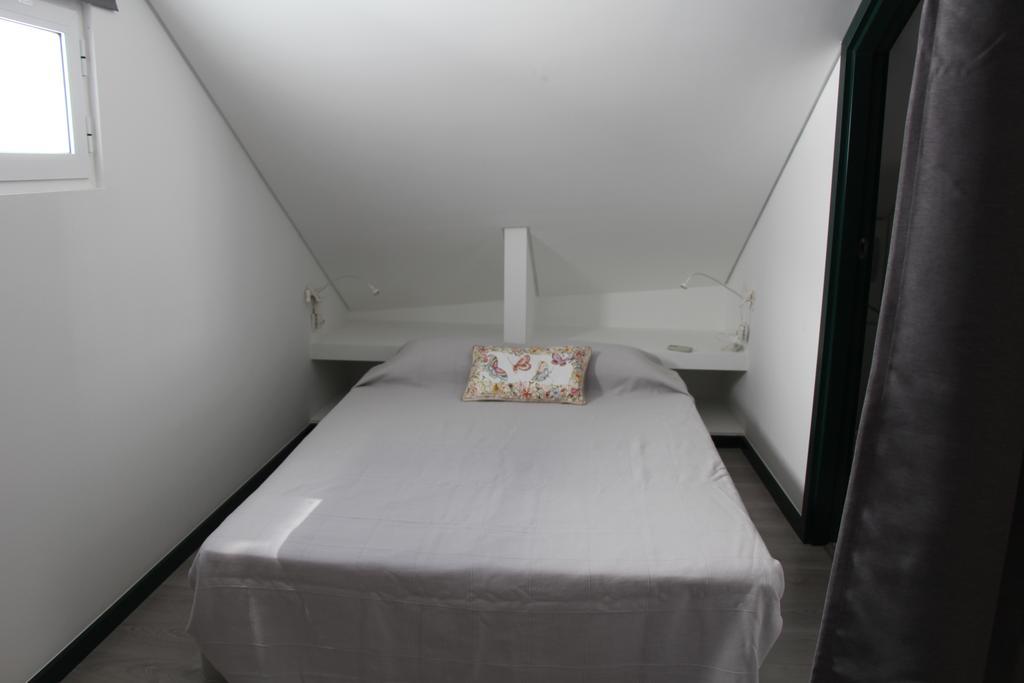 Dobairro Suites At Bairro Alto Lisbona Esterno foto